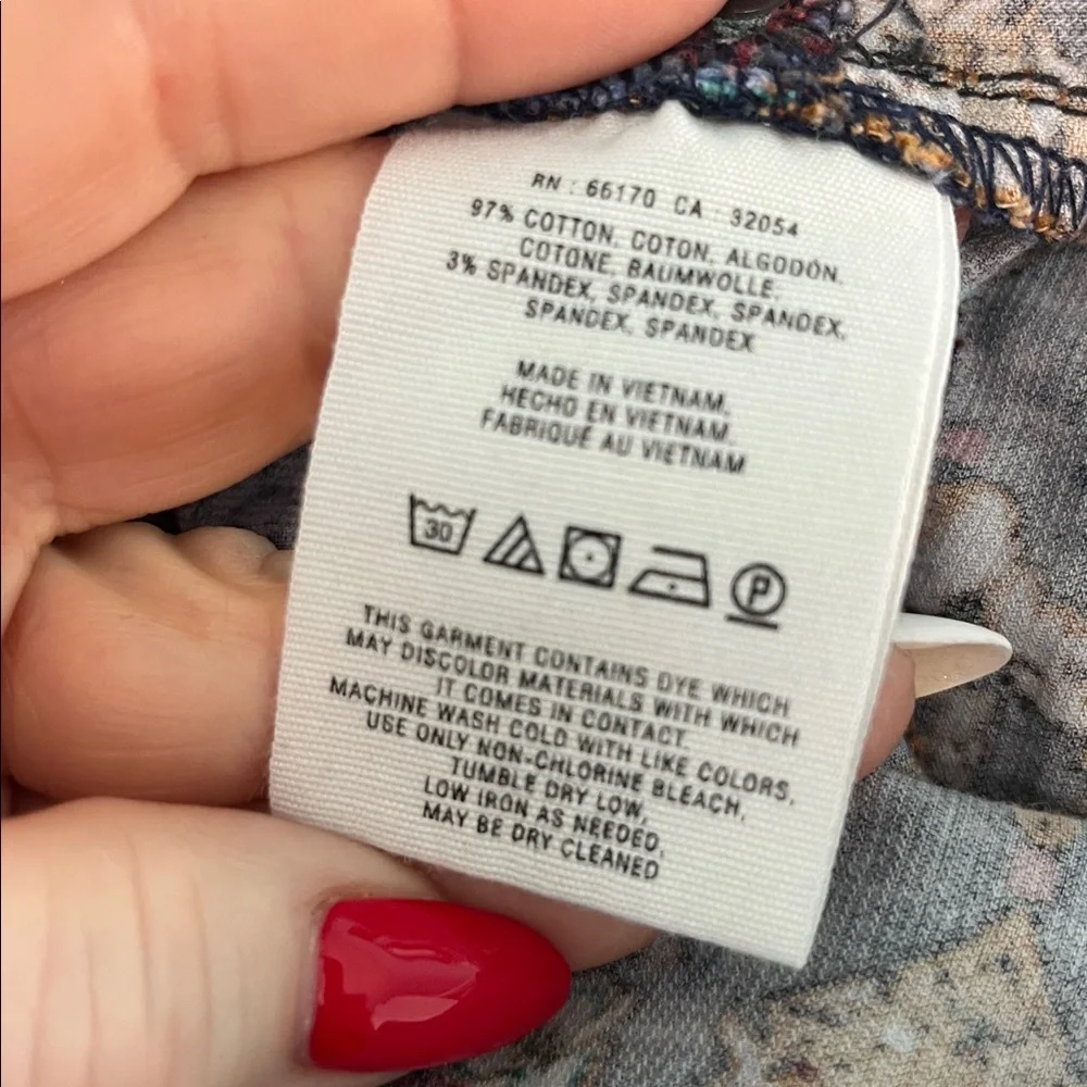 Anthropologie Pilcro Corduroy Serif Batik Pants Size 32 Skinny - Picture 8 of 9